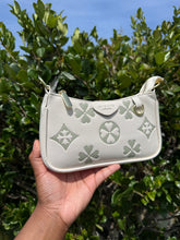 Load image into Gallery viewer, Small double straps purses
