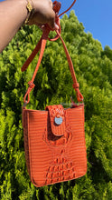 Load image into Gallery viewer, Lux Crossbody Bags
