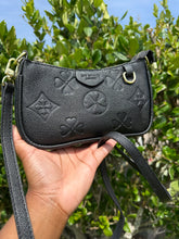 Load image into Gallery viewer, Small double straps purses

