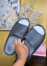Load image into Gallery viewer, Foam Slides (size 10)
